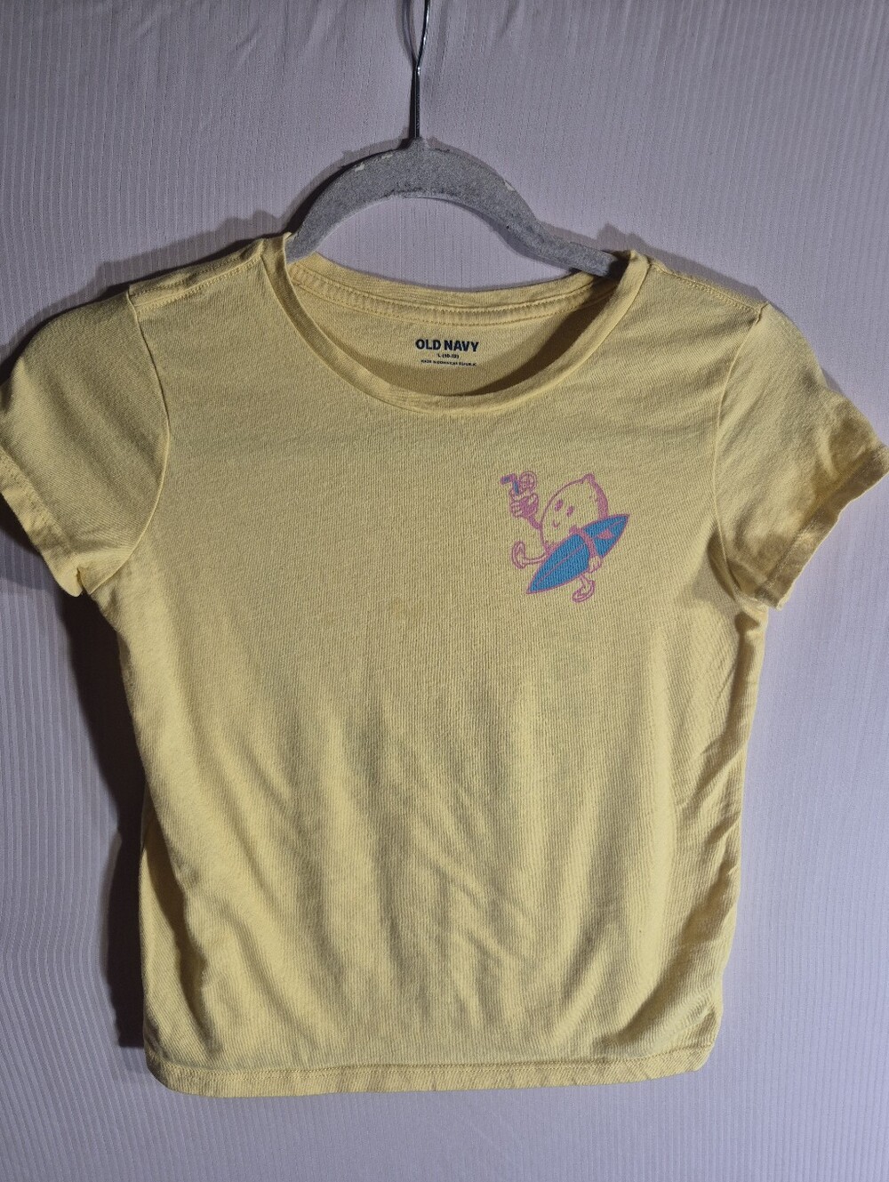 Old Navy Tshirt
